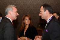 S argentinským velvyslancem Juanem Flemingem, 2004